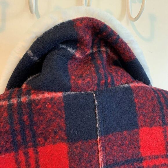 NWOT, by Divided, moto inspired short jacket, mohair feel, faux shearling collar - Picture 4 of 16